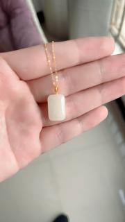 天然和田玉吊坠无事牌玉坠女18k金扣头玉佩项链母亲节礼物送妈妈