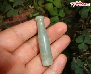 很油润的和田玉烟嘴